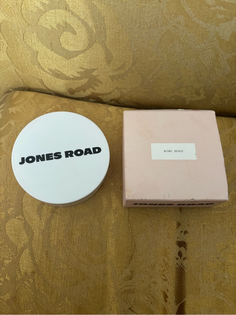 Jones Road  miracle balm